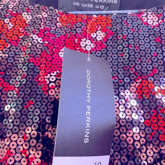 Embellished Sequin round neck party top by Dorothy Perkins brand new with tag - Picture 5 of 10